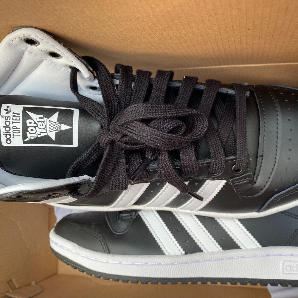 Adidas HighTop Sneakers (TopTen)